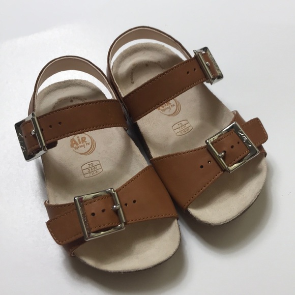 clarks childrens sandals sale